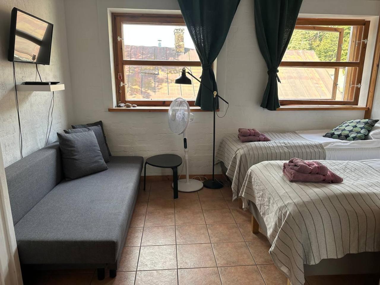 House Of Sun Bed & Breakfast Вилнюс Екстериор снимка