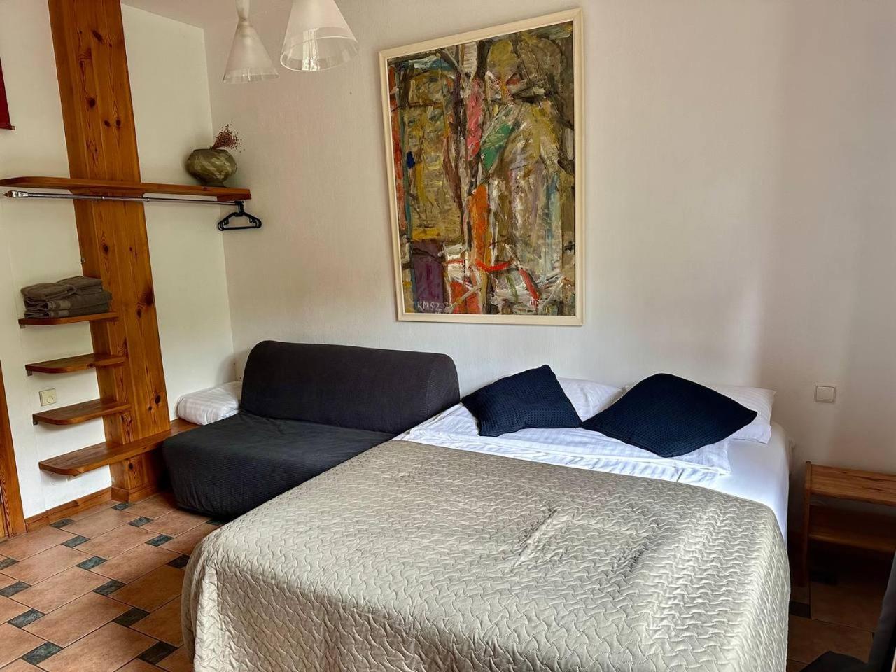House Of Sun Bed & Breakfast Вилнюс Екстериор снимка