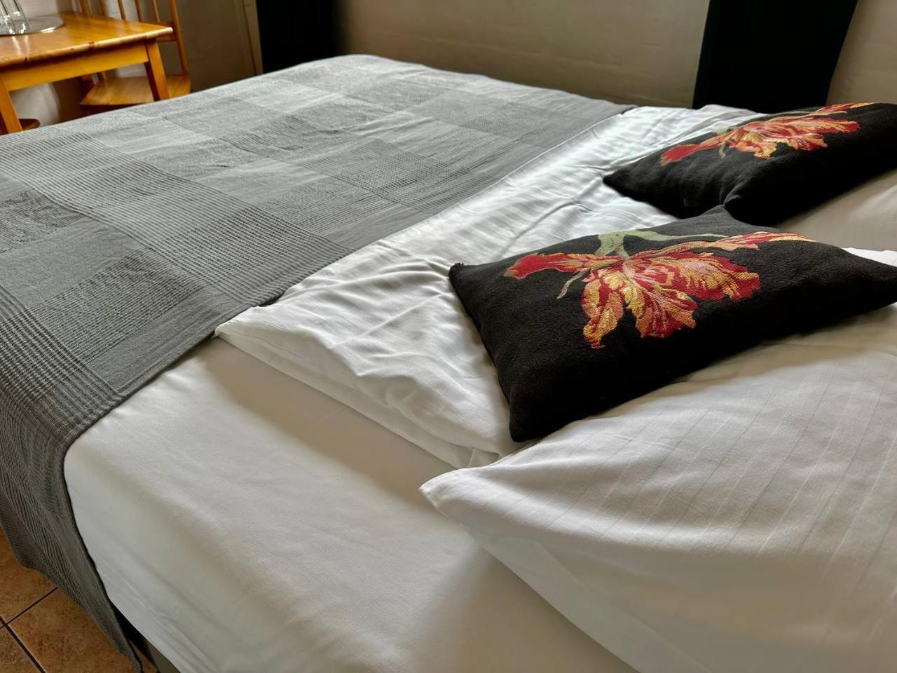 House Of Sun Bed & Breakfast Вилнюс Екстериор снимка