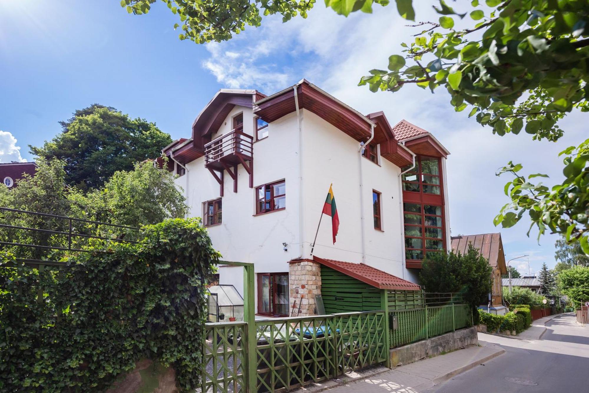 House Of Sun Bed & Breakfast Вилнюс Екстериор снимка
