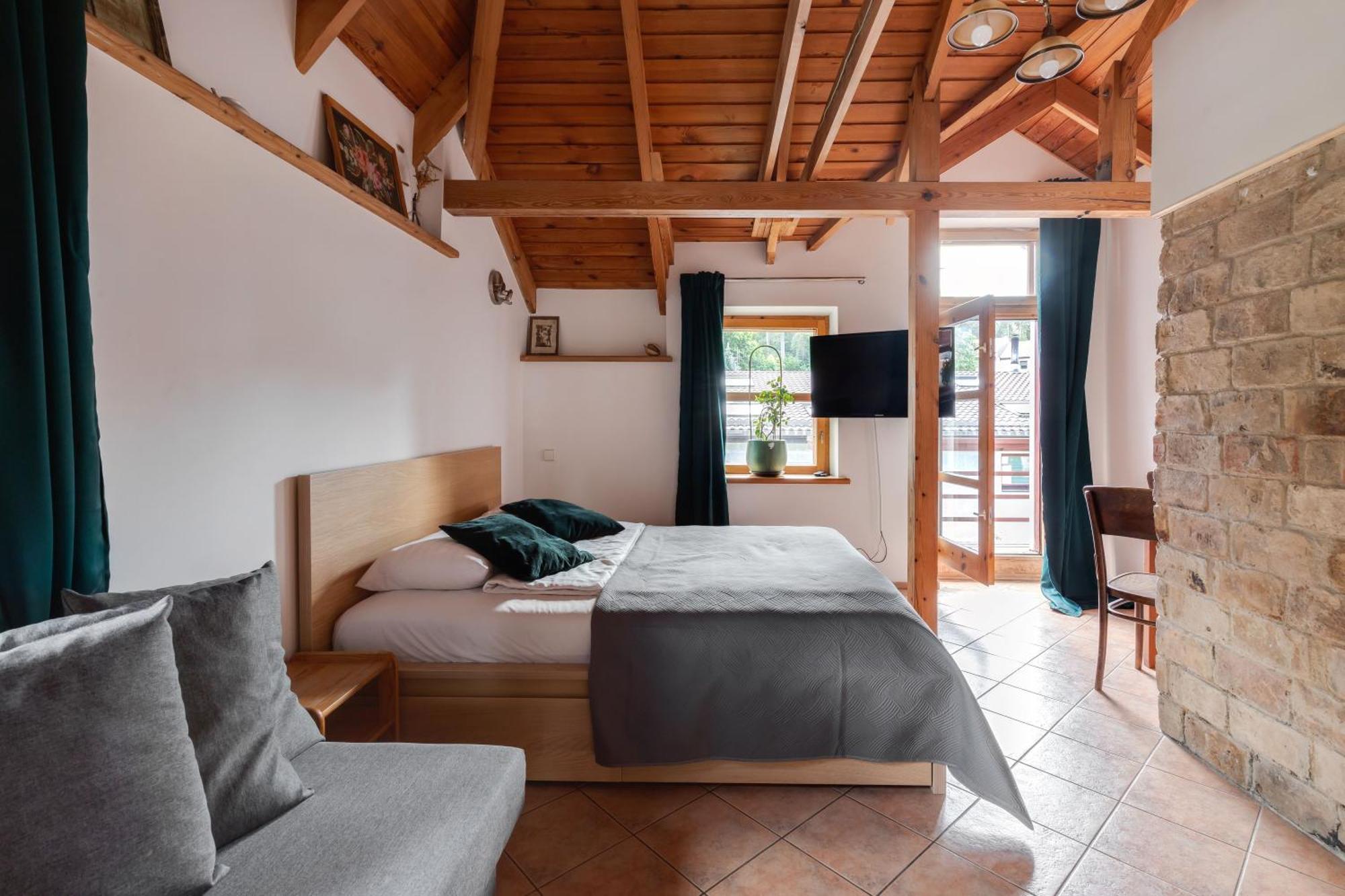 House Of Sun Bed & Breakfast Вилнюс Екстериор снимка