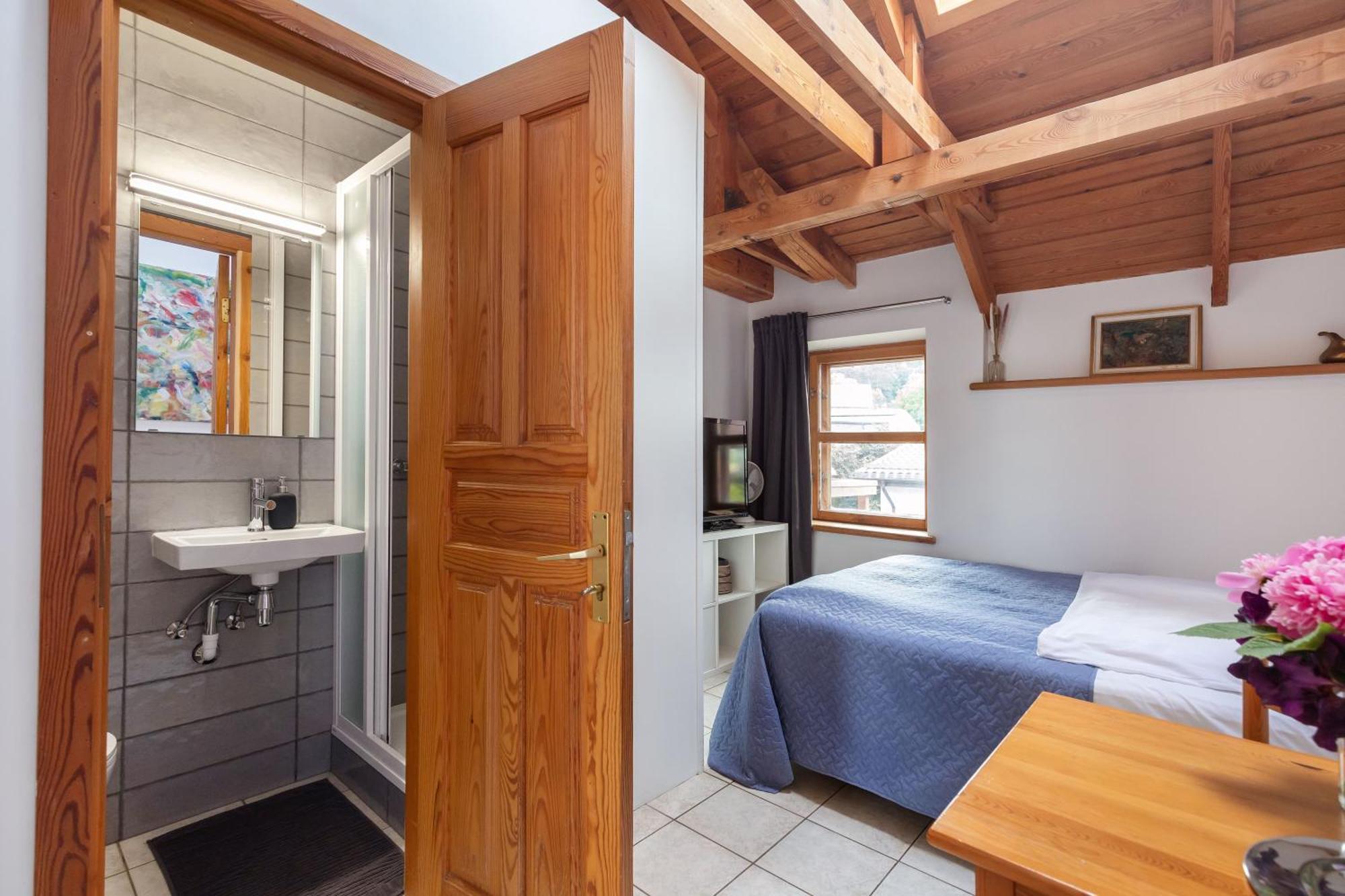 House Of Sun Bed & Breakfast Вилнюс Екстериор снимка