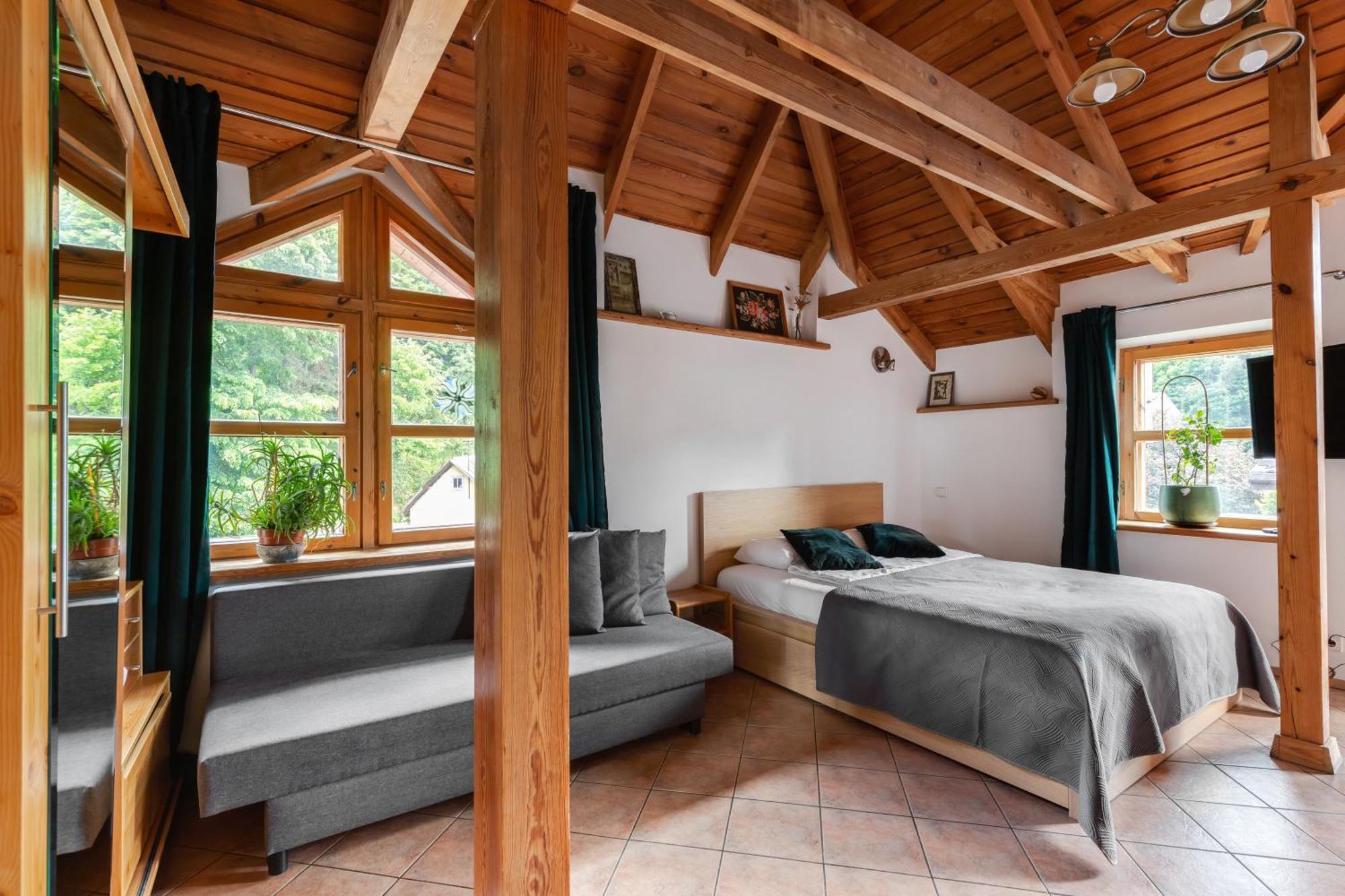 House Of Sun Bed & Breakfast Вилнюс Екстериор снимка